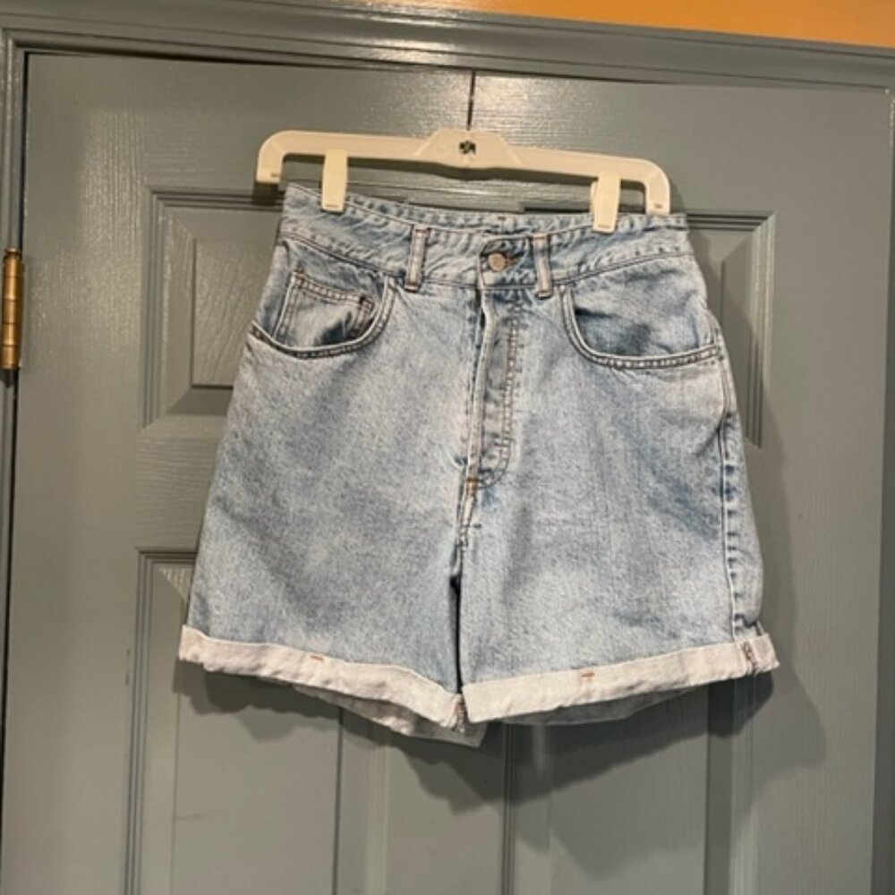 Guess by Georges Marciano denim shorts, 90s. 28.5" W. excellent cond., worn once